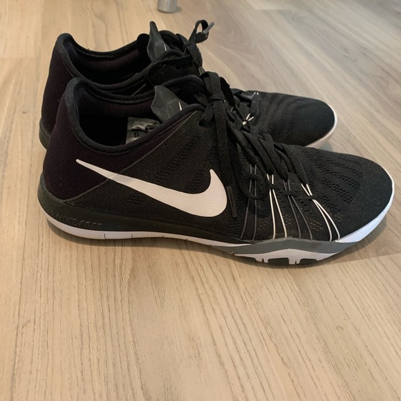 Nike Women’s Training Sneakers - Picture 4 of 12